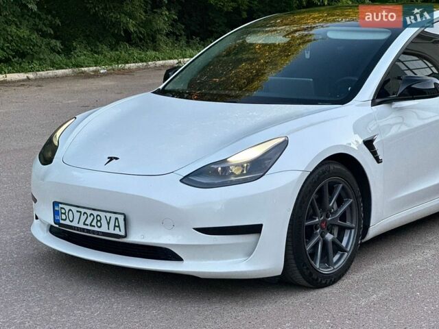 Білий Тесла Модель 3, об'ємом двигуна 0 л та пробігом 182 тис. км за 17800 $, фото 11 на Automoto.ua