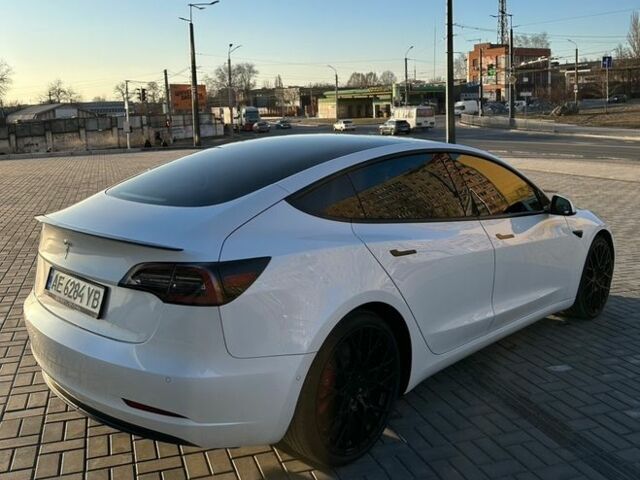 Білий Тесла Модель 3, об'ємом двигуна 0 л та пробігом 70 тис. км за 24000 $, фото 8 на Automoto.ua