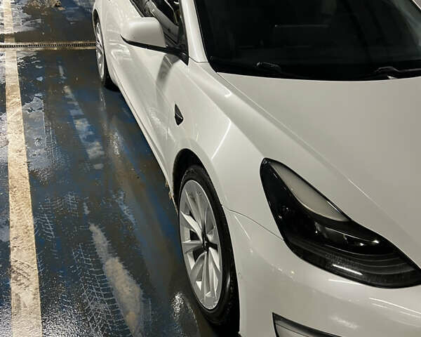Білий Тесла Модель 3, об'ємом двигуна 0 л та пробігом 181 тис. км за 19000 $, фото 22 на Automoto.ua
