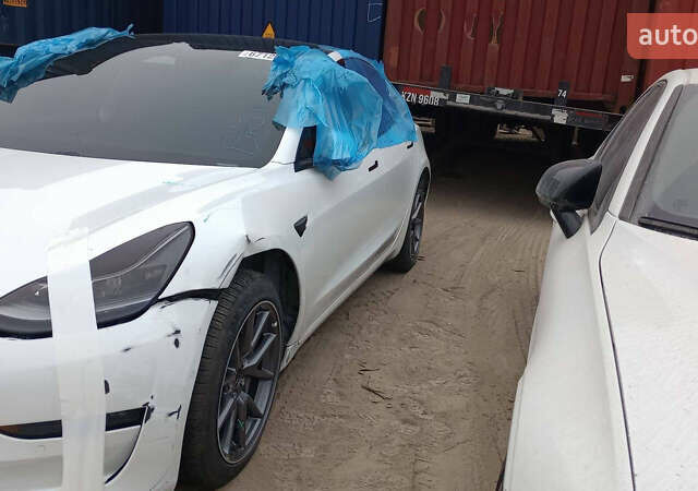 Белый Тесла Модель 3, объемом двигателя 0 л и пробегом 60 тыс. км за 19000 $, фото 16 на Automoto.ua