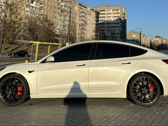 Білий Тесла Модель 3, об'ємом двигуна 0 л та пробігом 71 тис. км за 23600 $, фото 6 на Automoto.ua