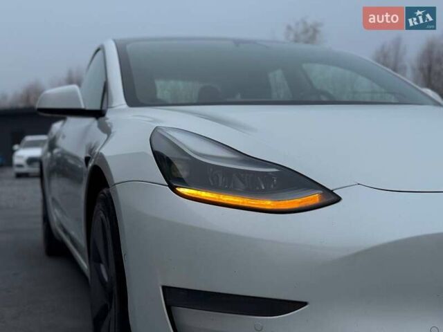 Білий Тесла Модель 3, об'ємом двигуна 0 л та пробігом 185 тис. км за 13900 $, фото 16 на Automoto.ua