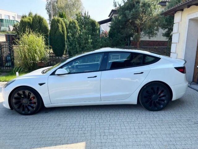 Білий Тесла Модель 3, об'ємом двигуна 0 л та пробігом 68 тис. км за 11700 $, фото 5 на Automoto.ua