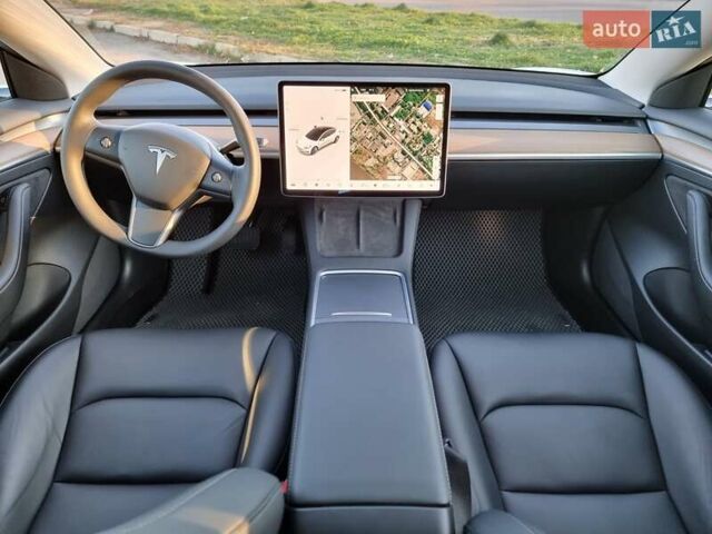 Тесла Модель 3 2021 в Кропивницком (Кировограде) на Automoto.ua Белый Тесла Модель 3, объемом двигателя 0 л и пробегом 20 тыс. км за 29500 $, фото 29 на Automoto.ua