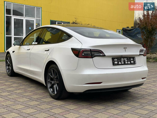 Белый Тесла Модель 3, объемом двигателя 0 л и пробегом 34 тыс. км за 18000 $, фото 39 на Automoto.ua