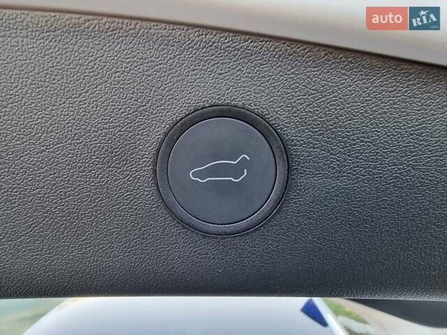 Тесла Модель 3 2021 в Кропивницком (Кировограде) на Automoto.ua Белый Тесла Модель 3, объемом двигателя 0 л и пробегом 20 тыс. км за 29500 $, фото 43 на Automoto.ua