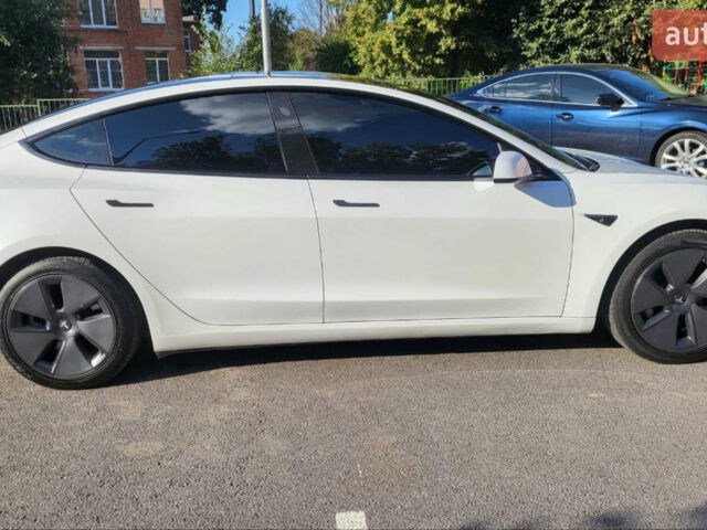 Білий Тесла Модель 3, об'ємом двигуна 0 л та пробігом 107 тис. км за 18800 $, фото 6 на Automoto.ua