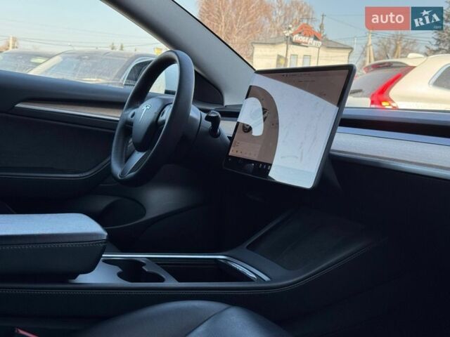 Білий Тесла Модель 3, об'ємом двигуна 0 л та пробігом 185 тис. км за 16500 $, фото 66 на Automoto.ua