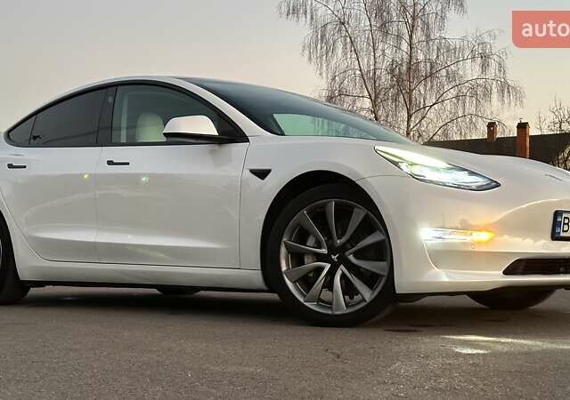 Білий Тесла Модель 3, об'ємом двигуна 0 л та пробігом 35 тис. км за 21999 $, фото 39 на Automoto.ua