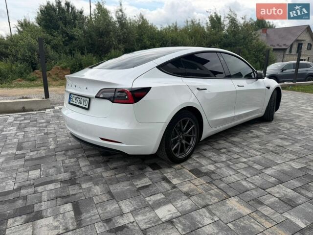 Білий Тесла Модель 3, об'ємом двигуна 0 л та пробігом 91 тис. км за 18000 $, фото 3 на Automoto.ua