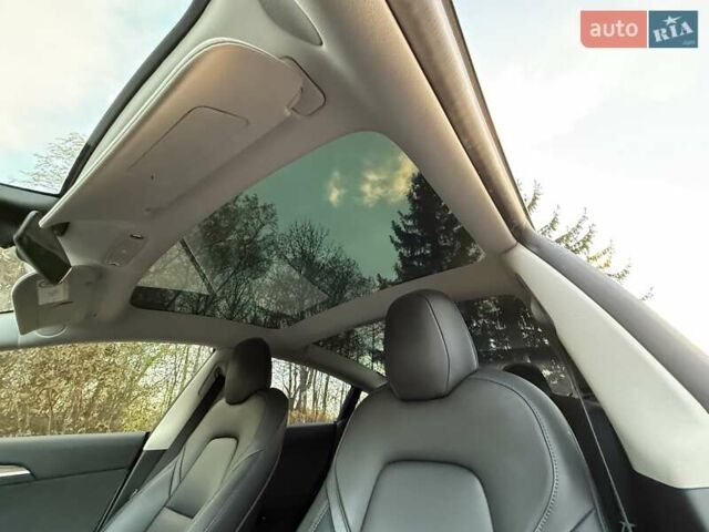 Білий Тесла Модель 3, об'ємом двигуна 0 л та пробігом 88 тис. км за 20950 $, фото 48 на Automoto.ua