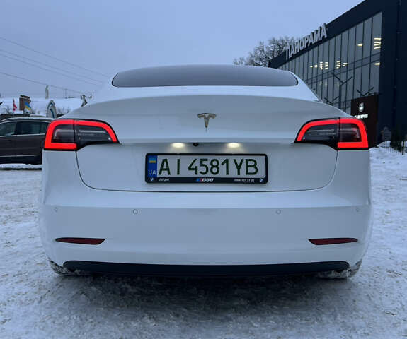 Білий Тесла Модель 3, об'ємом двигуна 0 л та пробігом 181 тис. км за 19000 $, фото 6 на Automoto.ua