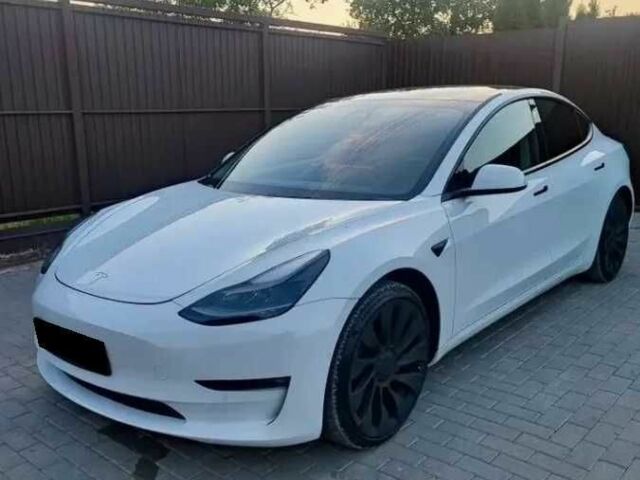 Білий Тесла Модель 3, об'ємом двигуна 0 л та пробігом 60 тис. км за 14000 $, фото 1 на Automoto.ua