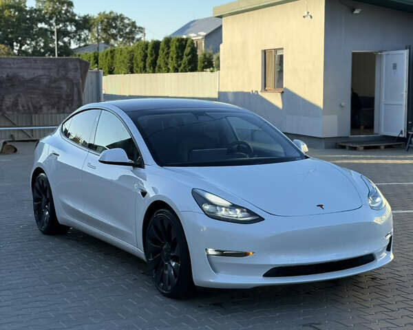 Белый Тесла Модель 3, объемом двигателя 0 л и пробегом 87 тыс. км за 18500 $, фото 24 на Automoto.ua