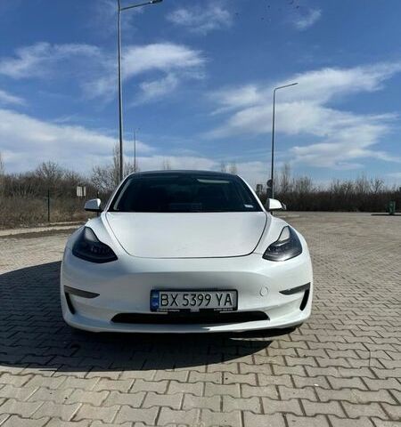 Белый Тесла Модель 3, объемом двигателя 0 л и пробегом 262 тыс. км за 12600 $, фото 1 на Automoto.ua