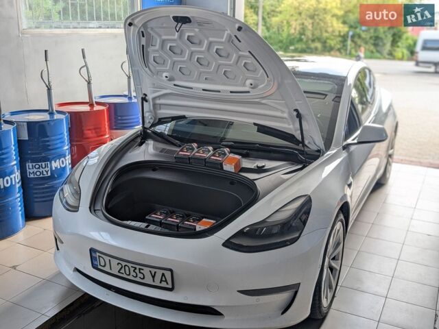 Білий Тесла Модель 3, об'ємом двигуна 0 л та пробігом 164 тис. км за 17700 $, фото 82 на Automoto.ua