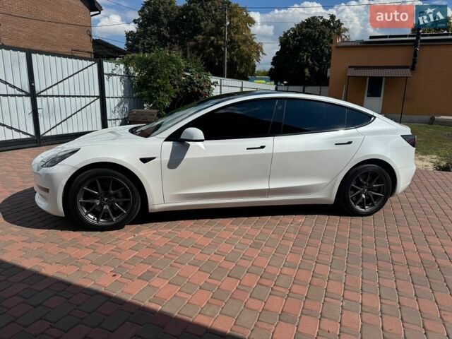Белый Тесла Модель 3, объемом двигателя 0 л и пробегом 187 тыс. км за 15700 $, фото 1 на Automoto.ua