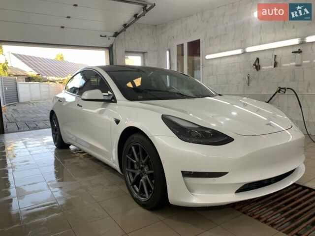 Белый Тесла Модель 3, объемом двигателя 0 л и пробегом 163 тыс. км за 23000 $, фото 7 на Automoto.ua