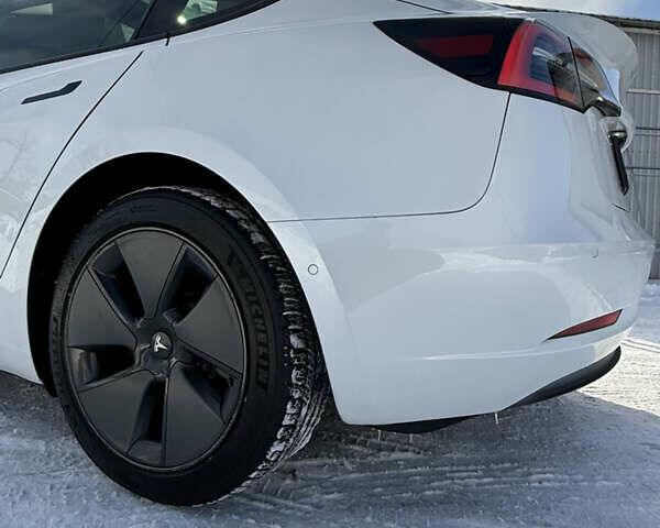 Білий Тесла Модель 3, об'ємом двигуна 0 л та пробігом 114 тис. км за 19500 $, фото 26 на Automoto.ua