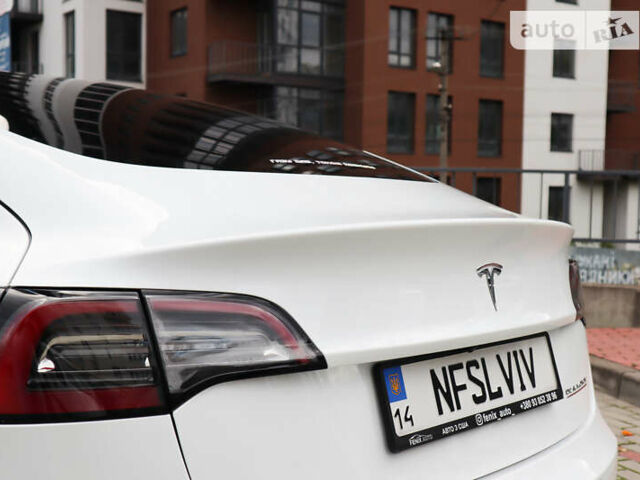 Белый Тесла Модель 3, объемом двигателя 0 л и пробегом 35 тыс. км за 21000 $, фото 18 на Automoto.ua