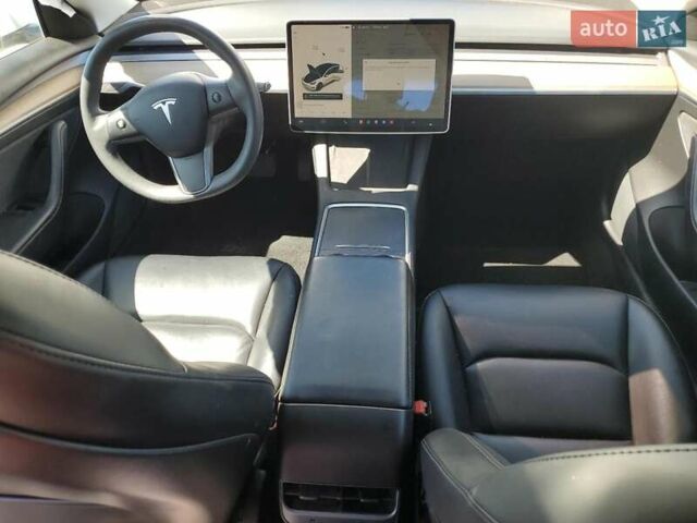 Білий Тесла Модель 3, об'ємом двигуна 0 л та пробігом 73 тис. км за 16700 $, фото 6 на Automoto.ua