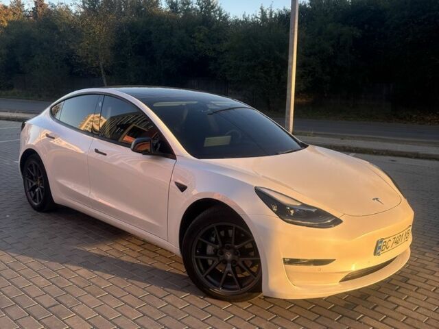 Білий Тесла Модель 3, об'ємом двигуна 0 л та пробігом 1 тис. км за 25000 $, фото 2 на Automoto.ua