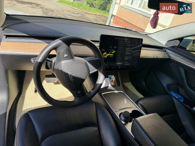 Белый Тесла Модель 3, объемом двигателя 0 л и пробегом 74 тыс. км за 21500 $, фото 9 на Automoto.ua