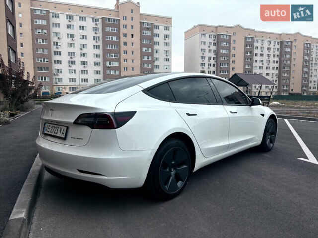 Тесла Модель 3 2021 в Днепре (Днепропетровске) на Automoto.ua Белый Тесла Модель 3, объемом двигателя 0 л и пробегом 38 тыс. км за 22000 $, фото 6 на Automoto.ua