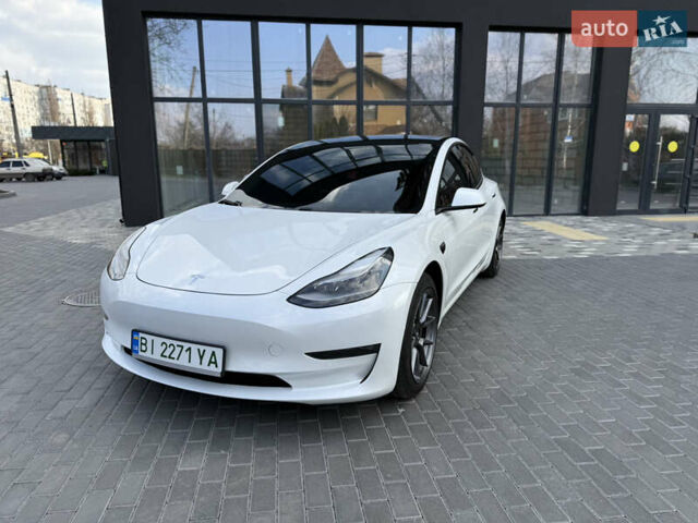 Белый Тесла Модель 3, объемом двигателя 0 л и пробегом 37 тыс. км за 19999 $, фото 8 на Automoto.ua