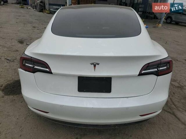 Тесла Модель 3 2021 у Луцьку на Automoto.ua Білий Тесла Модель 3, об'ємом двигуна 0 л та пробігом 28 тис. км за 13900 $, фото 6 на Automoto.ua