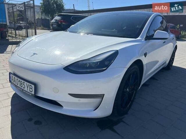 Білий Тесла Модель 3, об'ємом двигуна 0 л та пробігом 68 тис. км за 25500 $, фото 38 на Automoto.ua