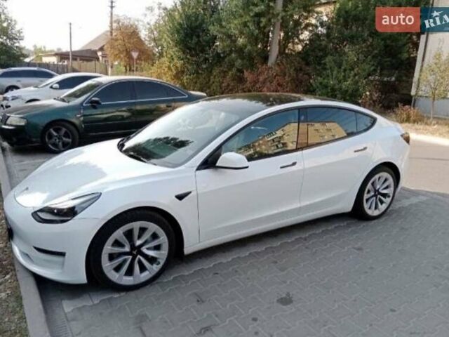 Білий Тесла Модель 3, об'ємом двигуна 0 л та пробігом 165 тис. км за 24300 $, фото 1 на Automoto.ua