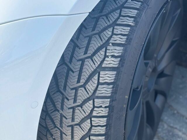 Білий Тесла Модель 3, об'ємом двигуна 0 л та пробігом 108 тис. км за 17500 $, фото 7 на Automoto.ua