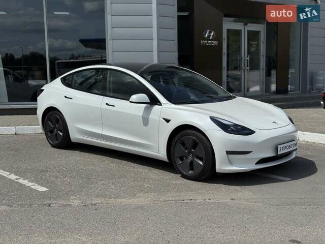 Белый Тесла Модель 3, объемом двигателя 0 л и пробегом 37 тыс. км за 22999 $, фото 6 на Automoto.ua