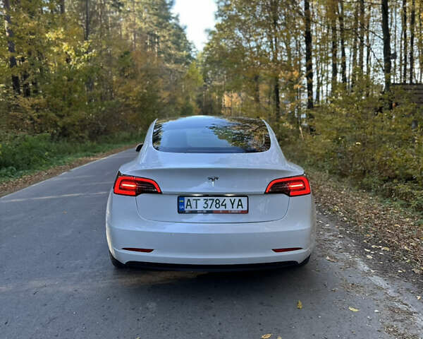 Белый Тесла Модель 3, объемом двигателя 0 л и пробегом 86 тыс. км за 21800 $, фото 22 на Automoto.ua