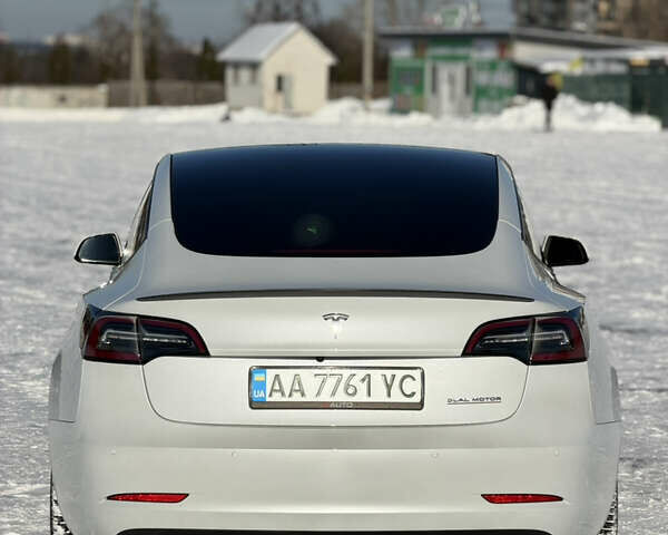 Білий Тесла Модель 3, об'ємом двигуна 0 л та пробігом 50 тис. км за 20000 $, фото 7 на Automoto.ua