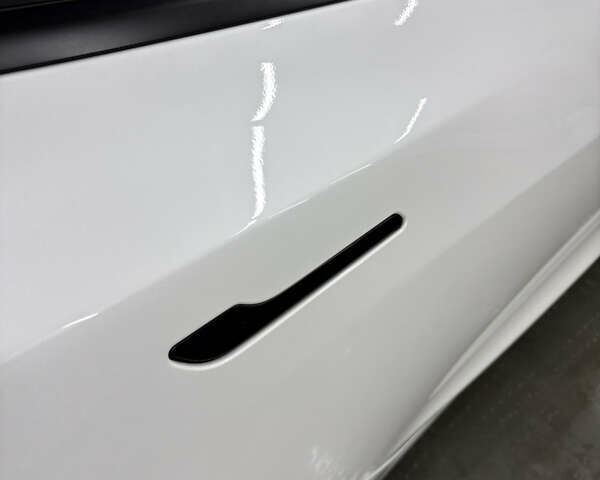 Білий Тесла Модель 3, об'ємом двигуна 0 л та пробігом 113 тис. км за 20200 $, фото 33 на Automoto.ua