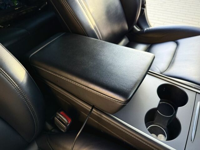 Білий Тесла Модель 3, об'ємом двигуна 0 л та пробігом 188 тис. км за 16999 $, фото 21 на Automoto.ua