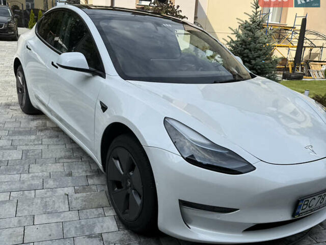 Білий Тесла Модель 3, об'ємом двигуна 0 л та пробігом 32 тис. км за 26900 $, фото 25 на Automoto.ua