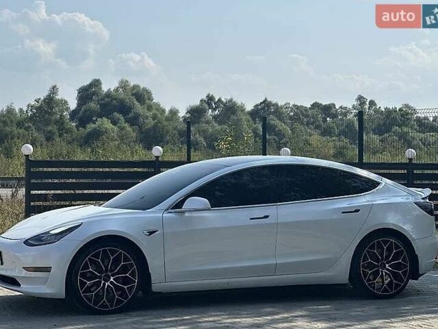 Білий Тесла Модель 3, об'ємом двигуна 0 л та пробігом 120 тис. км за 13900 $, фото 5 на Automoto.ua