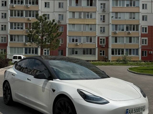 Білий Тесла Модель 3, об'ємом двигуна 0 л та пробігом 86 тис. км за 25000 $, фото 4 на Automoto.ua