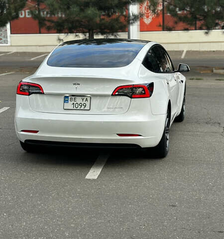 Белый Тесла Модель 3, объемом двигателя 0 л и пробегом 27 тыс. км за 24000 $, фото 6 на Automoto.ua