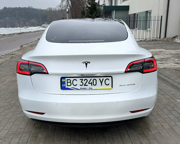 Білий Тесла Модель 3, об'ємом двигуна 0 л та пробігом 115 тис. км за 19999 $, фото 32 на Automoto.ua
