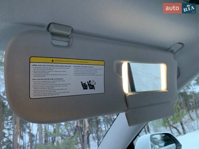 Білий Тесла Модель 3, об'ємом двигуна 0 л та пробігом 81 тис. км за 18950 $, фото 37 на Automoto.ua