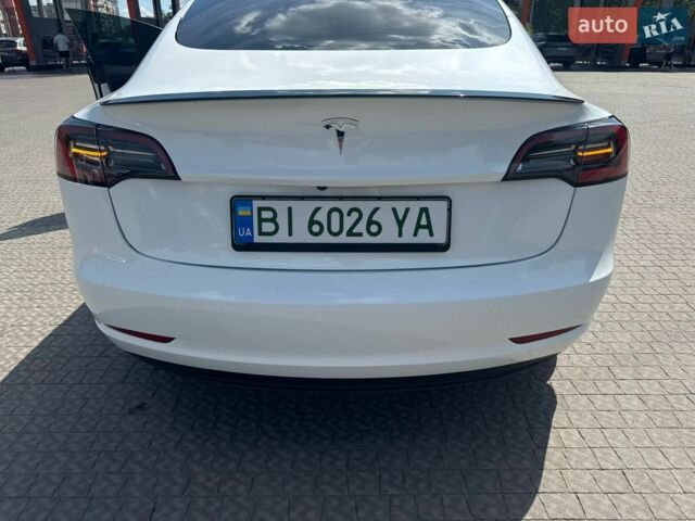 Белый Тесла Модель 3, объемом двигателя 0 л и пробегом 134 тыс. км за 17300 $, фото 13 на Automoto.ua
