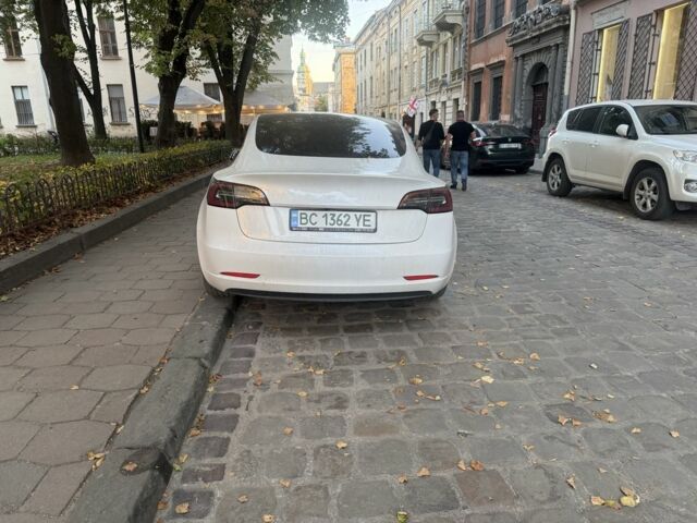 Белый Тесла Модель 3, объемом двигателя 0 л и пробегом 190 тыс. км за 16053 $, фото 3 на Automoto.ua