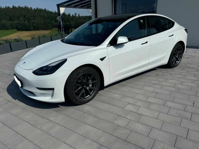 Білий Тесла Модель 3, об'ємом двигуна 0 л та пробігом 82 тис. км за 12600 $, фото 15 на Automoto.ua