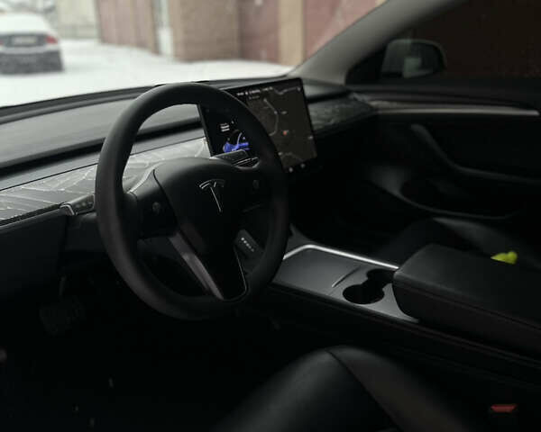 Білий Тесла Модель 3, об'ємом двигуна 0 л та пробігом 119 тис. км за 24999 $, фото 3 на Automoto.ua