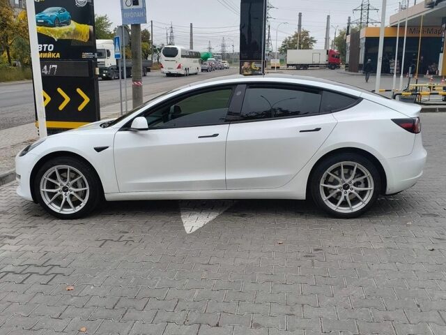 Білий Тесла Модель 3, об'ємом двигуна 0 л та пробігом 94 тис. км за 16900 $, фото 5 на Automoto.ua