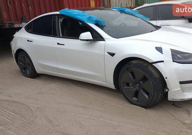 Белый Тесла Модель 3, объемом двигателя 0 л и пробегом 60 тыс. км за 19000 $, фото 18 на Automoto.ua